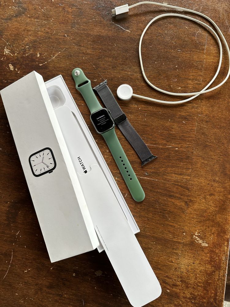 Apple Watch series 7 41mm green aluminium