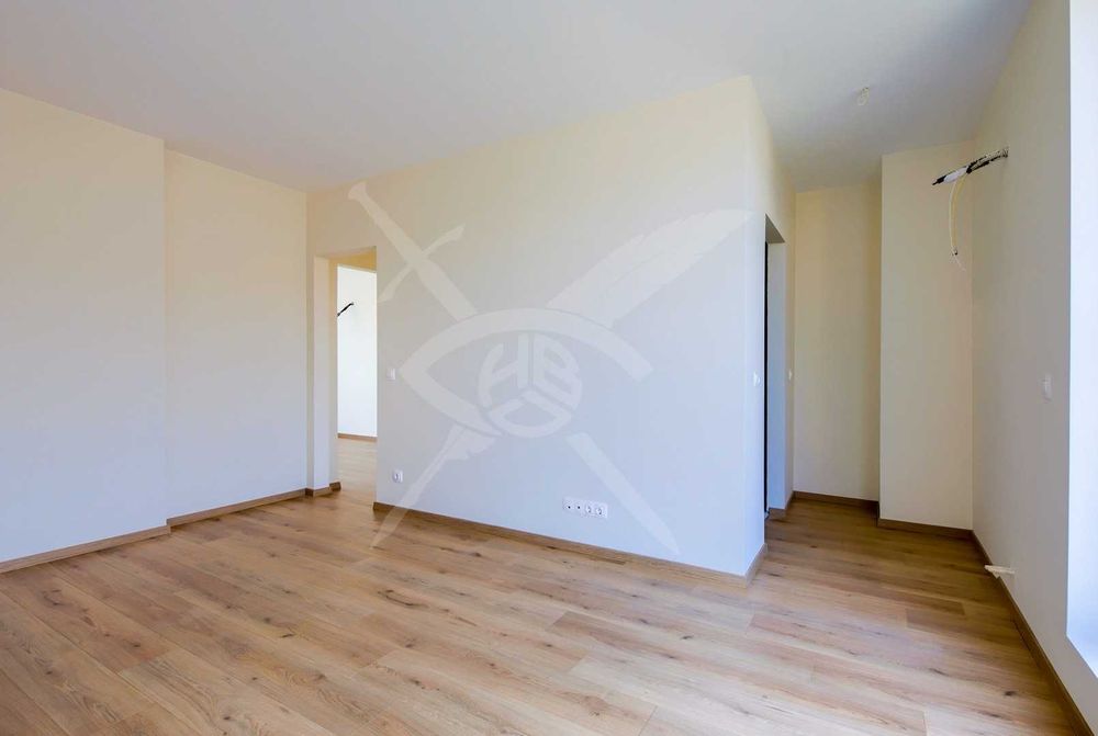 Продава се Четиристаен апартамент в София, Манастирски ливади - 275 кв.м за 1510 €/кв.м - Снимка #3