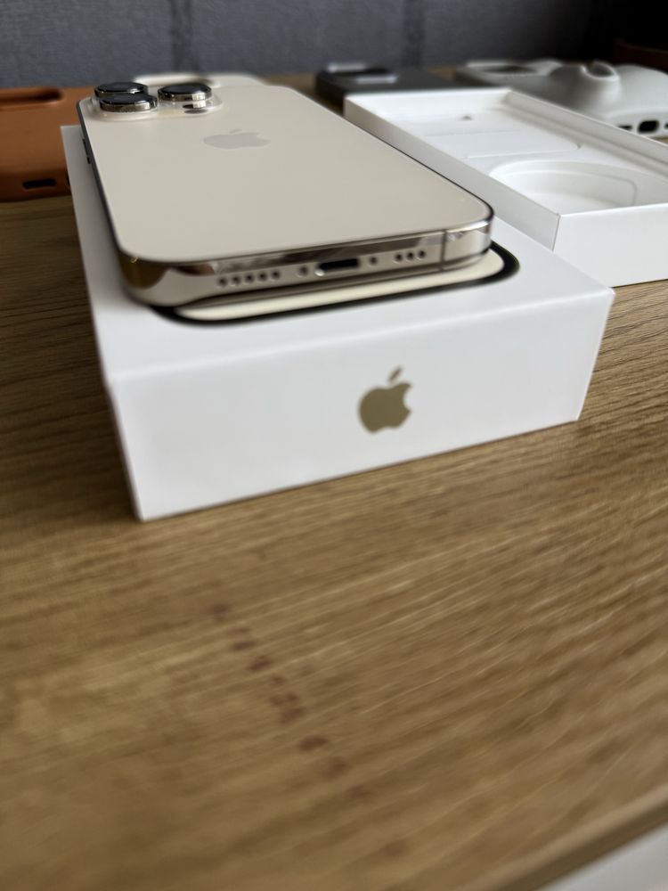 Iphone 14 pro Gold