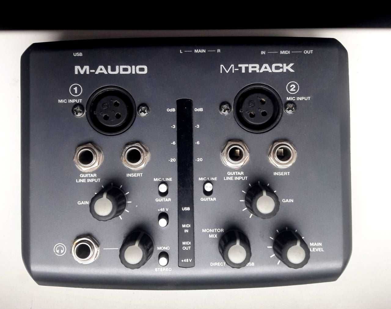 M-AUDIO M-TRACK Звуковая карта