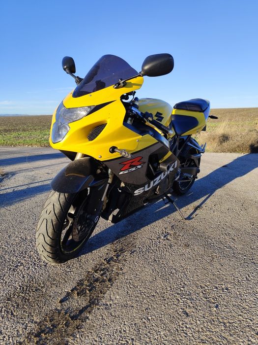 Suzuki GSXR 750 K4