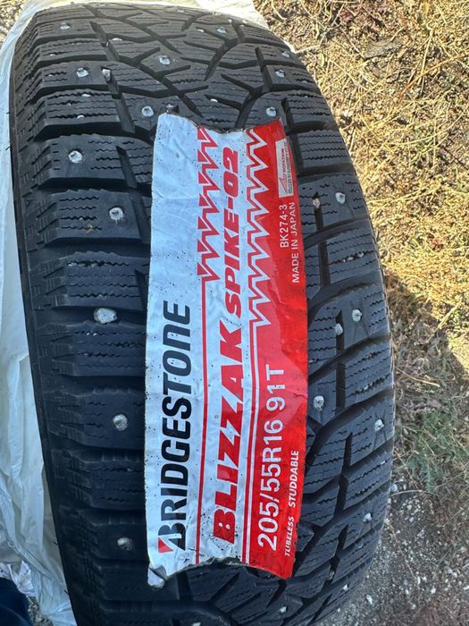 Продам резину зимняя шипованная