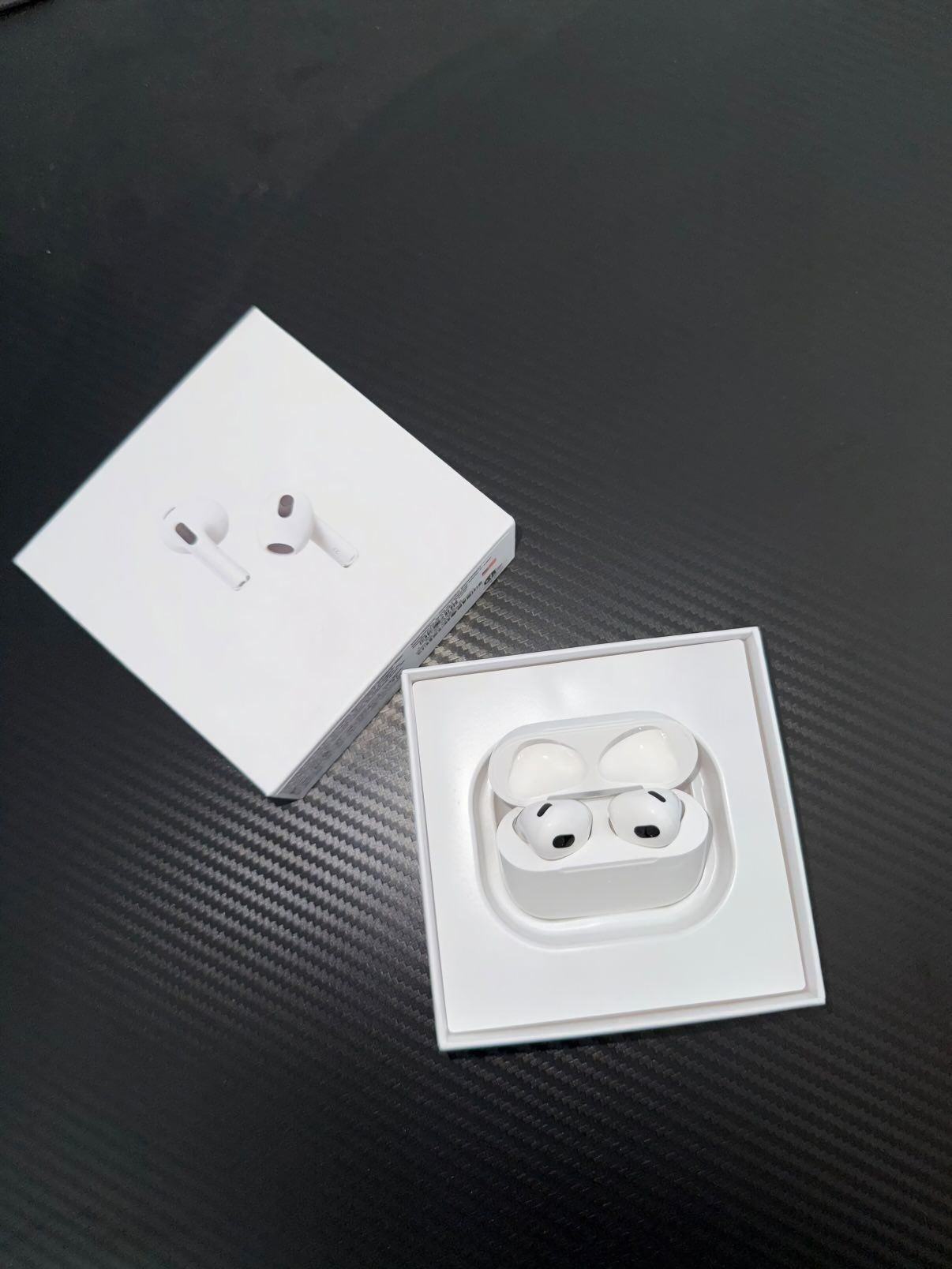 Apple AirPods 3
Продавам оригинални A
