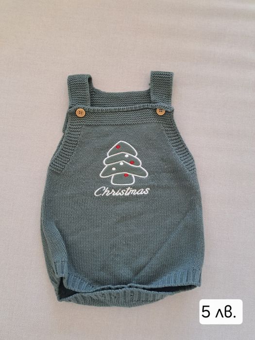 Коледни бебешки дрешки