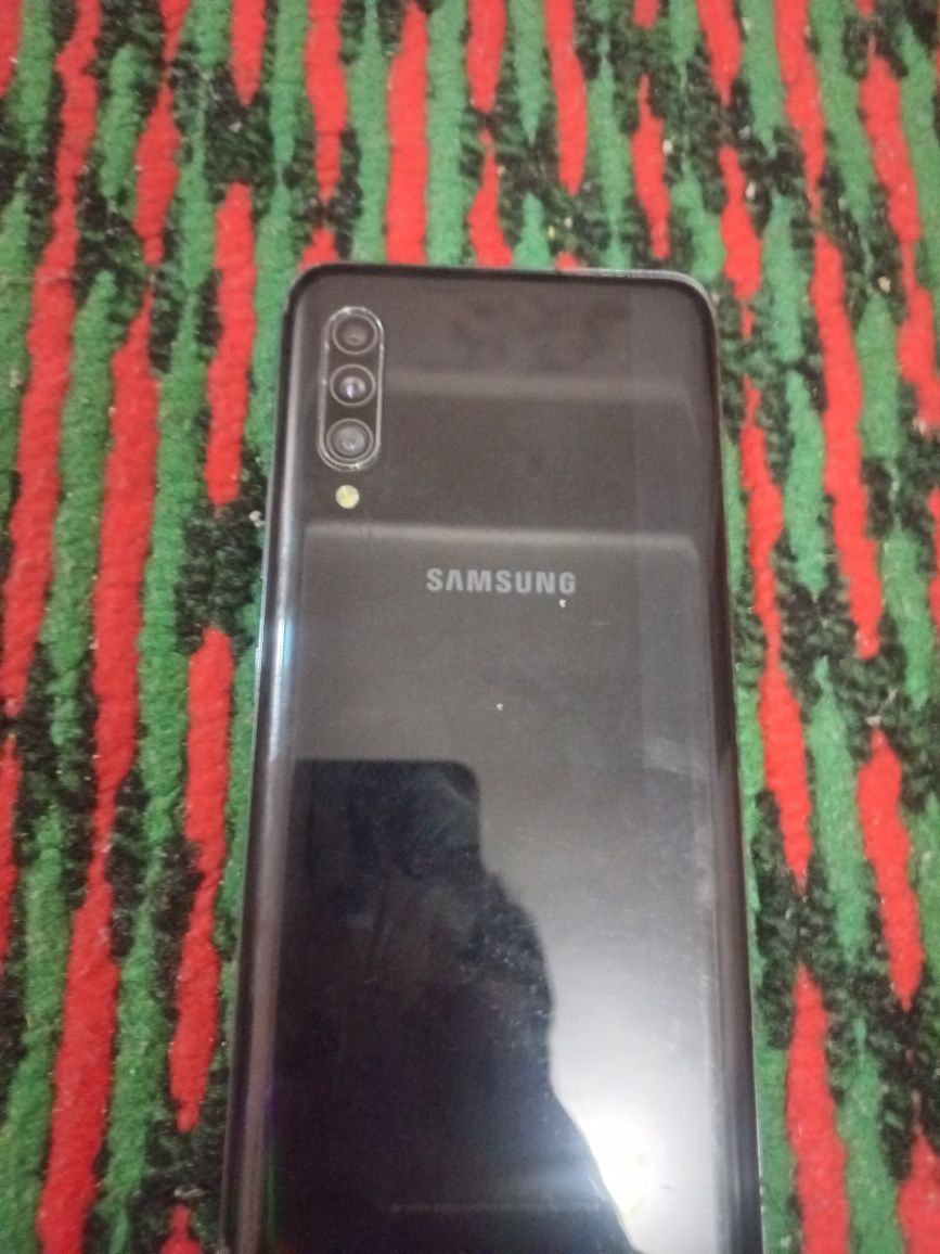 Samsung A90 5G va A32 bor obmen iphone yoki samsung s10+ balandroqlari
