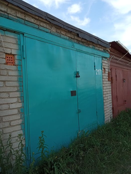 Гараж продам район плаза