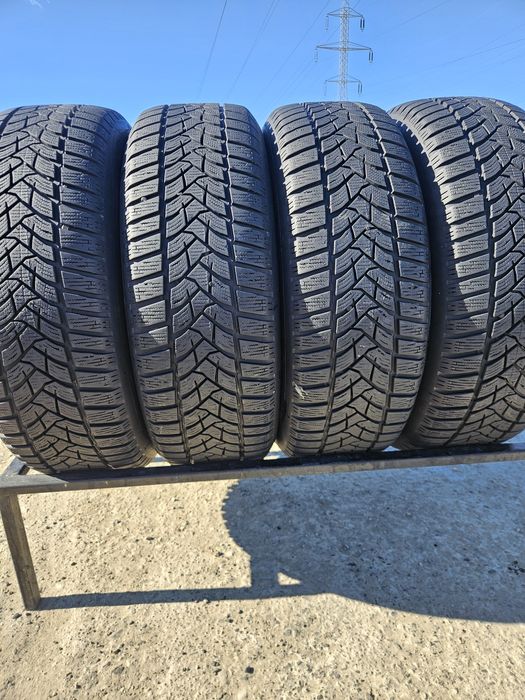 Vând anvelope iarna 215/65/16 215/65r16 DUNLOP