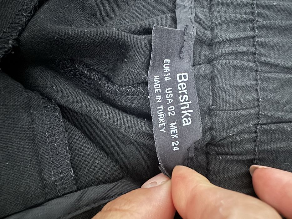 Pantaloni CARGO dama BERSHKA