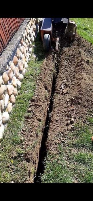 Vand/Inchiriez utilaje profesionale TRENCER sapat santuri apa,gaze,cur