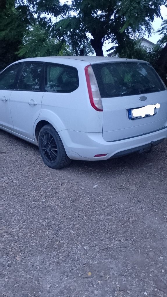 Vând Ford focus an fabricație 2009 motor 1,6