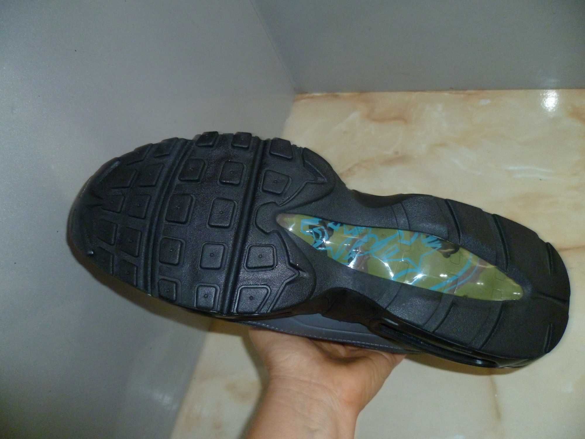 NIKE Air Max маратонки №45
