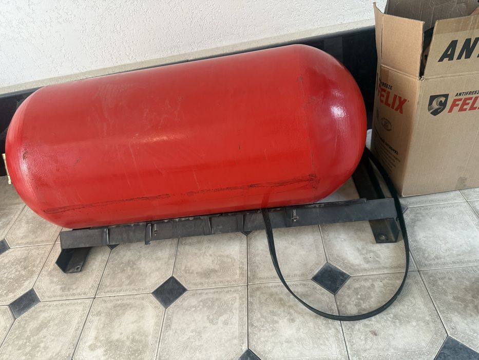 Tayyor 100tali Metan gaz balon 4-pokileniya