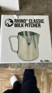 Latiera 600ml PRO RHINOWARES Pitcher cana spumat lapte