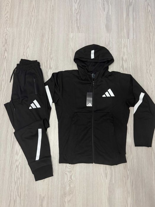 Trening ADIDAS l 'Z.N.E.' Produs NOU 2025 l Compleu Baieti / Barbati