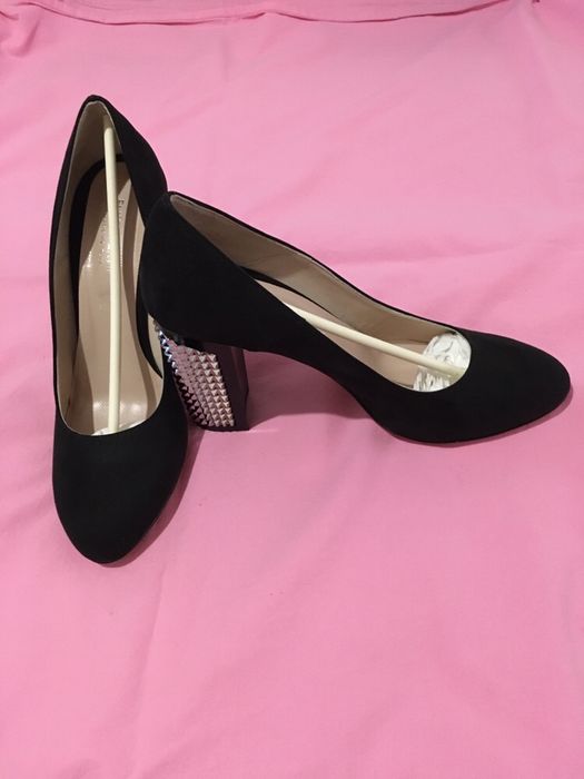 Pantofi piele intoarsa