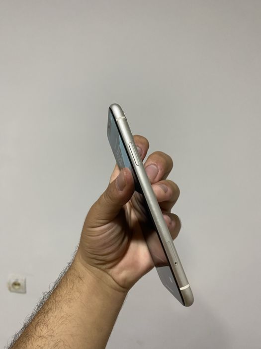 iphone 11 sotiladi