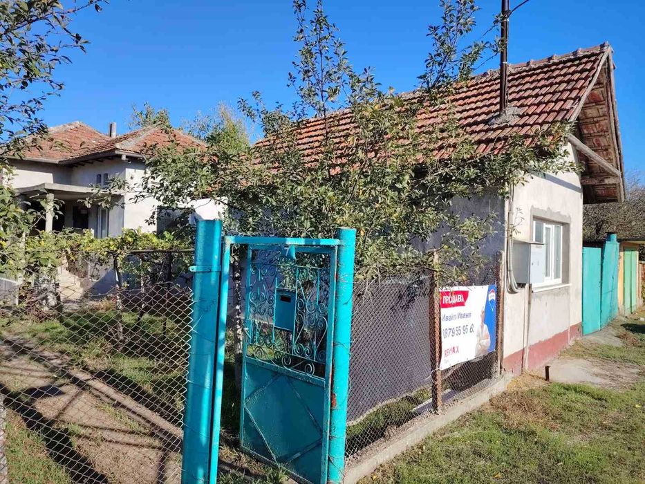 Къща в района на Плевен !