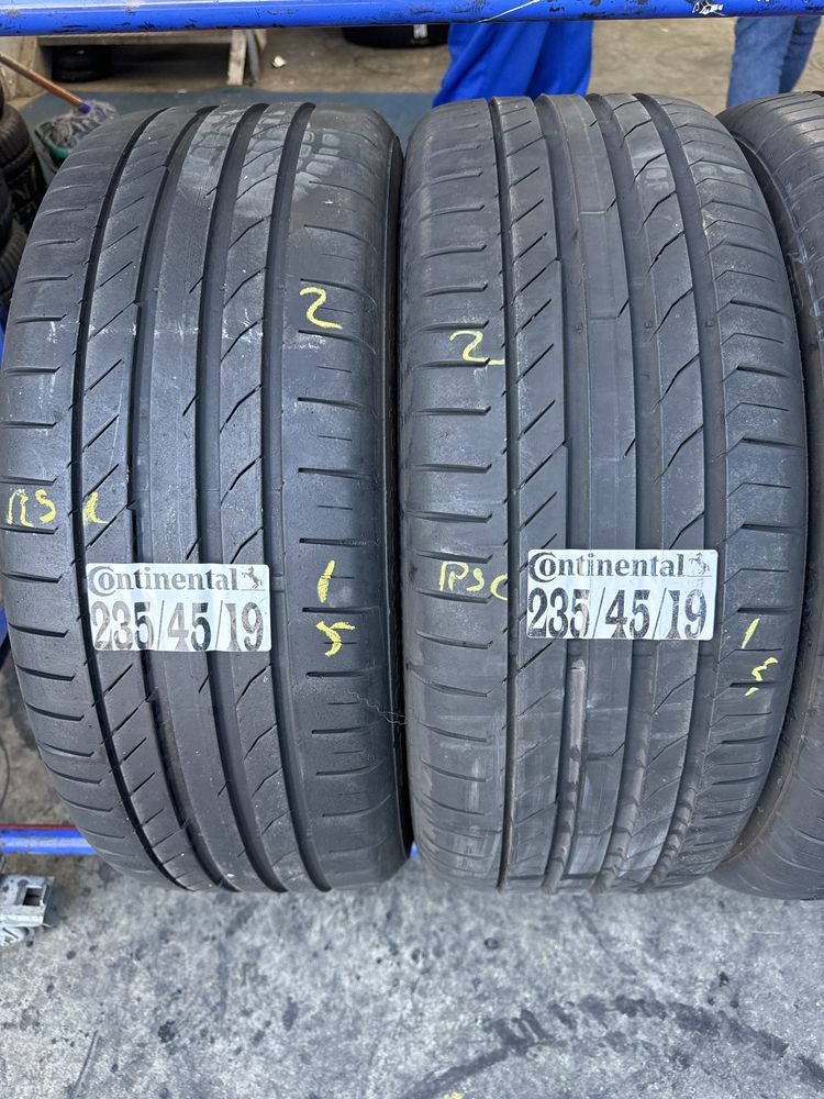 235/45/19 Continental RSC