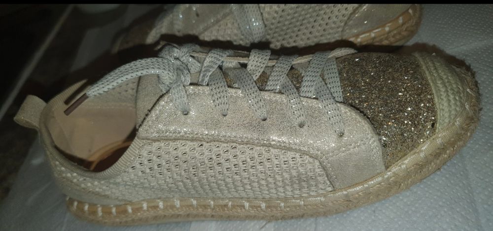 Sneakers Pantofi din piele casual nr 36, eleganti model deosebit