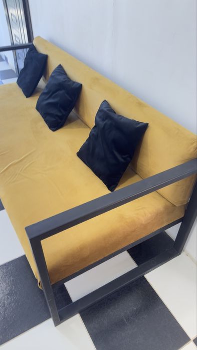 Loft divan sotiladi, Ofis, o'quv markaz va oshxona/kafe uchun