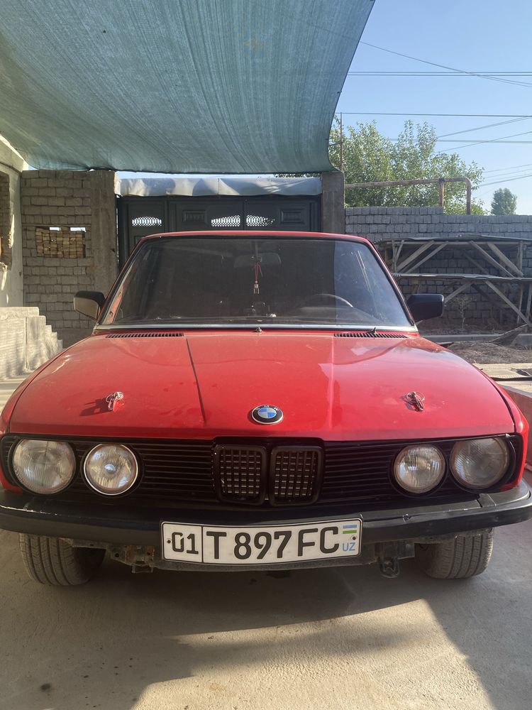 bmw m5 518 (e28) 1500$