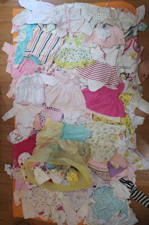 Много детских вещей для девочки 0-6 месяцев