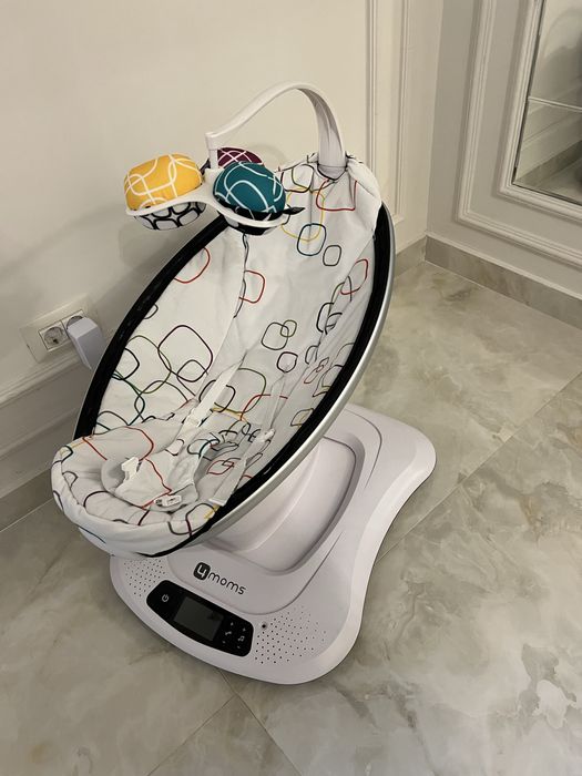 Leagan electric 4 moms Mamaroo
