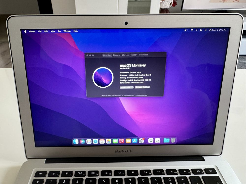 Macbook Air 13 2017, I5, 8 GB Ram, 128 ssd, Impecabil.