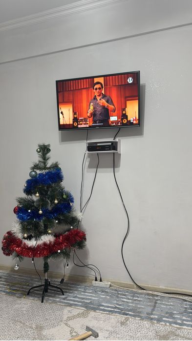 Елка  Срочно сатамын 3000 тг почти новый