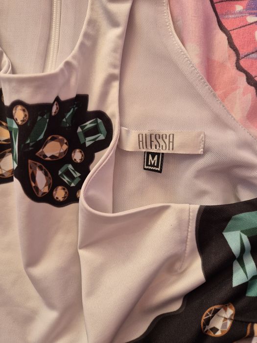 Продавам топ Алеса