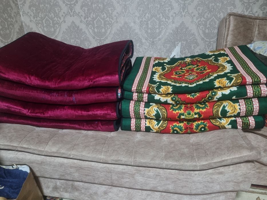 Uzbek milliy kurpa kurpachalari sotiladi
