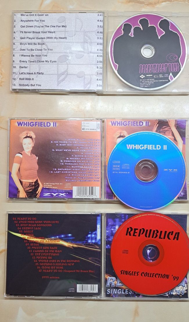 Колекция от компакт дискове  CD