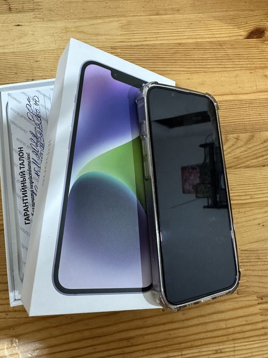 Iphone 14 128 в отличном состоянии , аккумулятор   76%