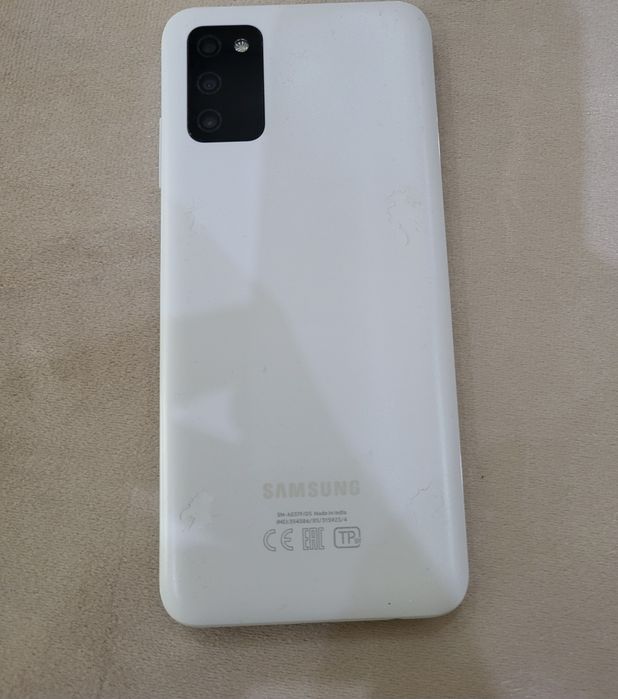 Samsung A03 s  4/64 holati ideal qirilgan singan joyi yo‘q.