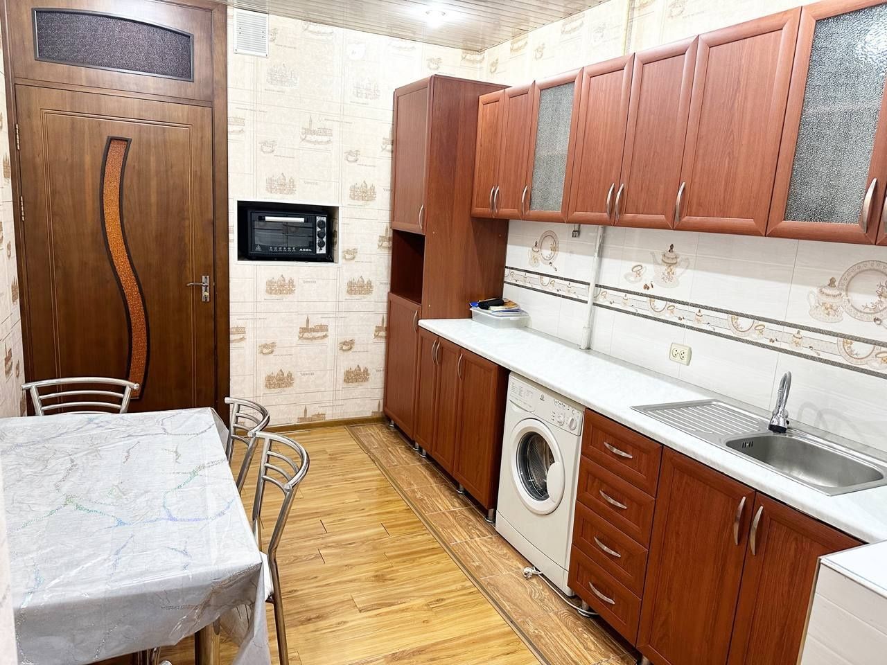 2 комнатная. Максим Горький. Аренда