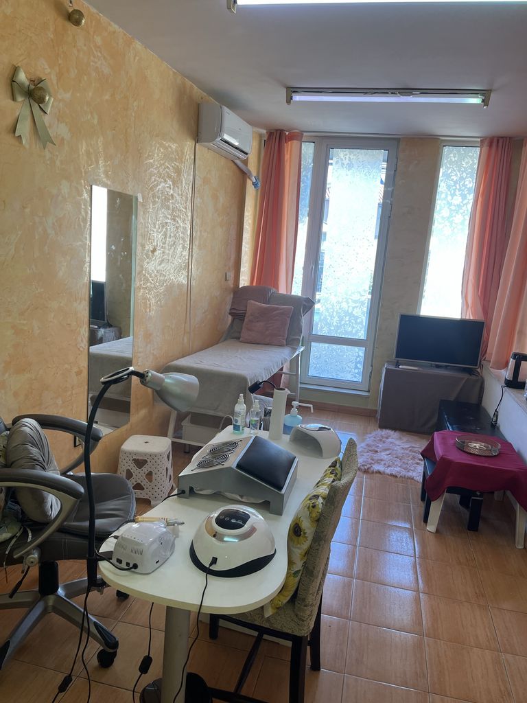 Дава се под наем  в Хасково, Център -  кв.м за 51 € - Снимка #4