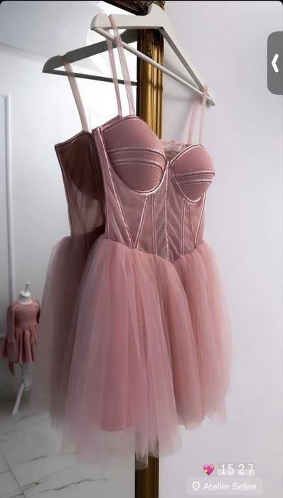 rochie lucrata manual