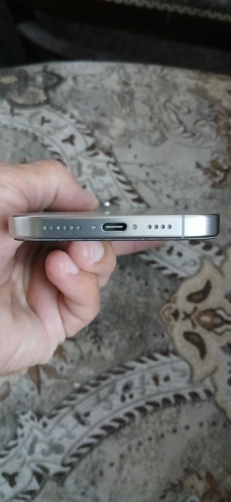 IPhone 16 промакс сотилади