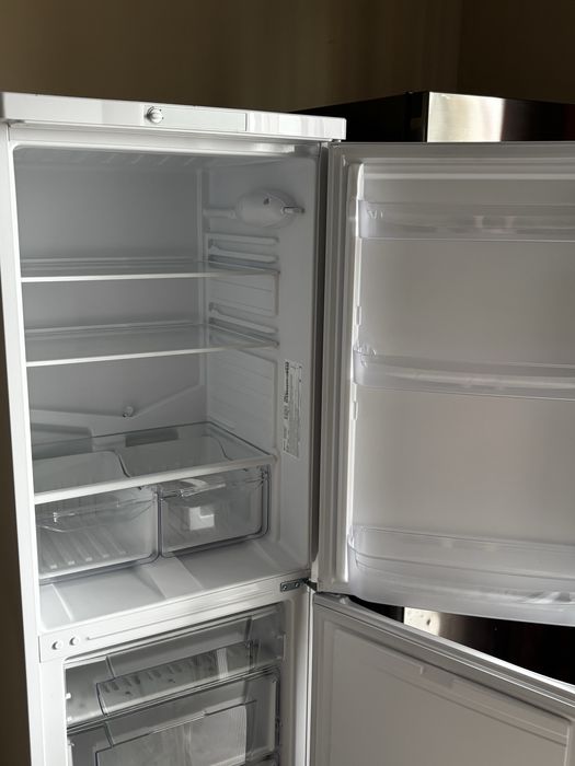 продам холодильник, новый