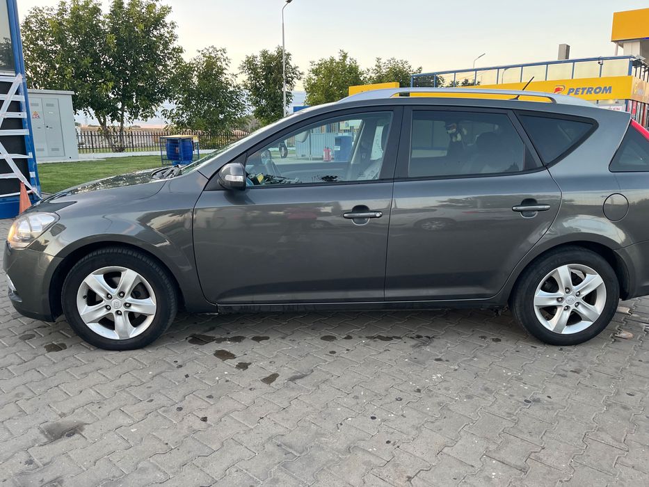 Kia cee’d SW 1.6 CRDi 115 CP – An 2012 – Stare foarte bună