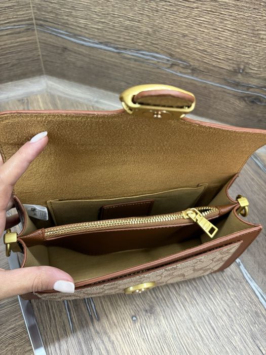 Дамски чанти Coach различни размери