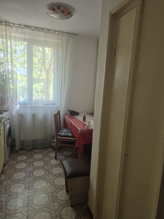 Vând apartament 3 camere