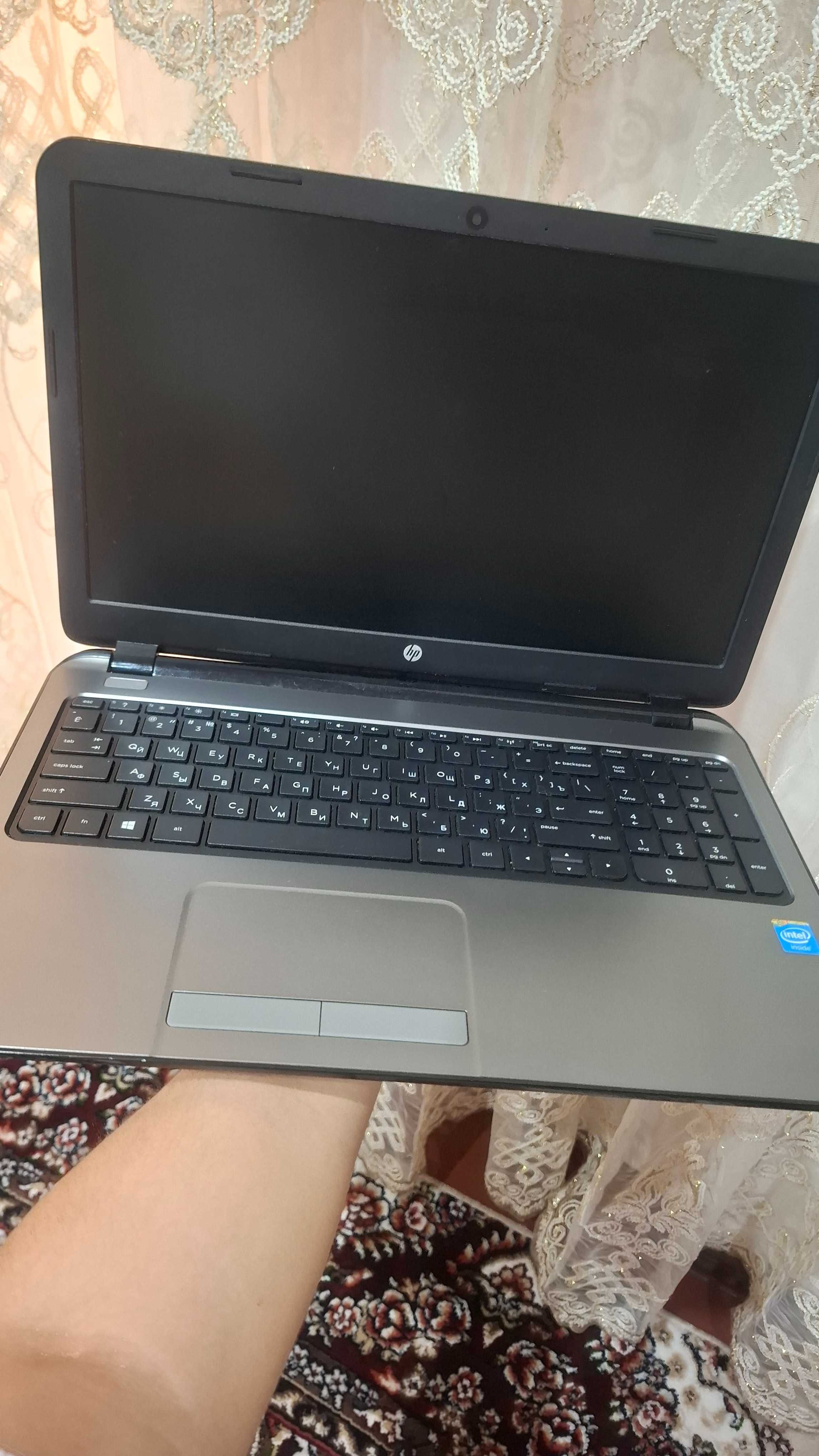 HP  qo'shimcha SSD o'rnatilgan