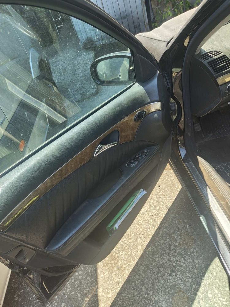 Mercedes E320 4matik benzin gas