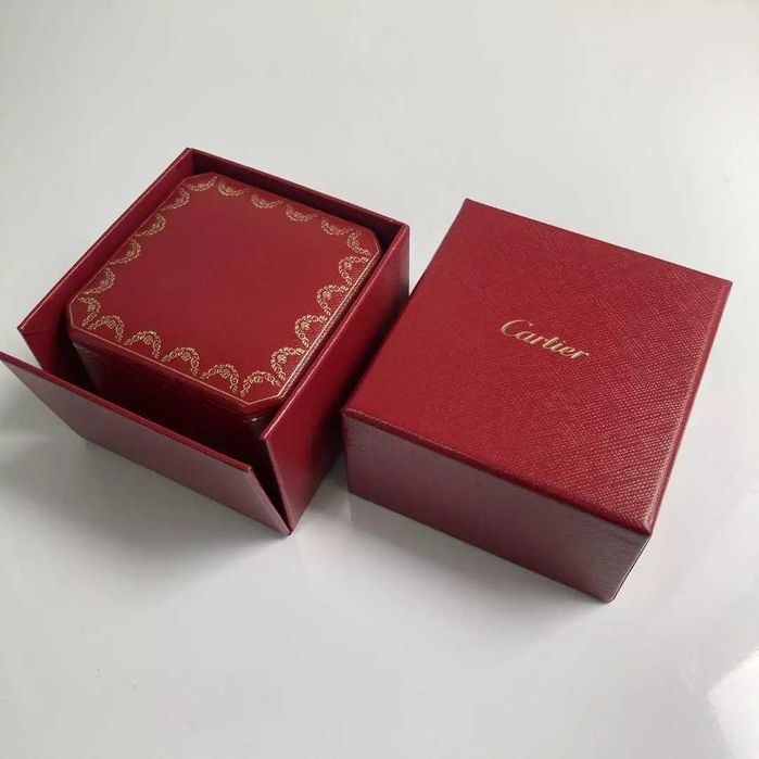 Cutie pre-owned originala pentru  inel Cartier