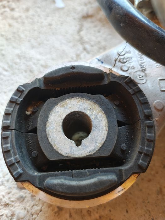 Punte spate BMW Seria 5 G30 cod 6861201