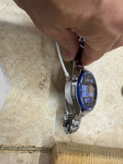 Huawei watch ultimate titanium