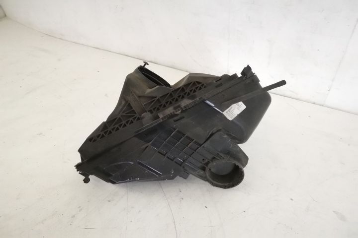 Carcasa Filtru Aer Originala Avariat Audi A4 B8/8K (facelift) 2011 201