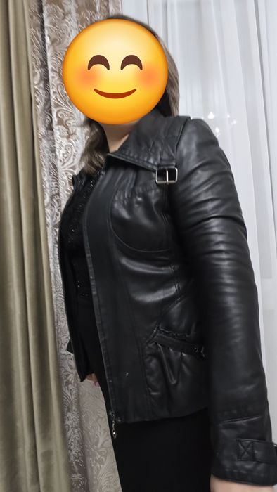 Срочно продам кожаную куртку.