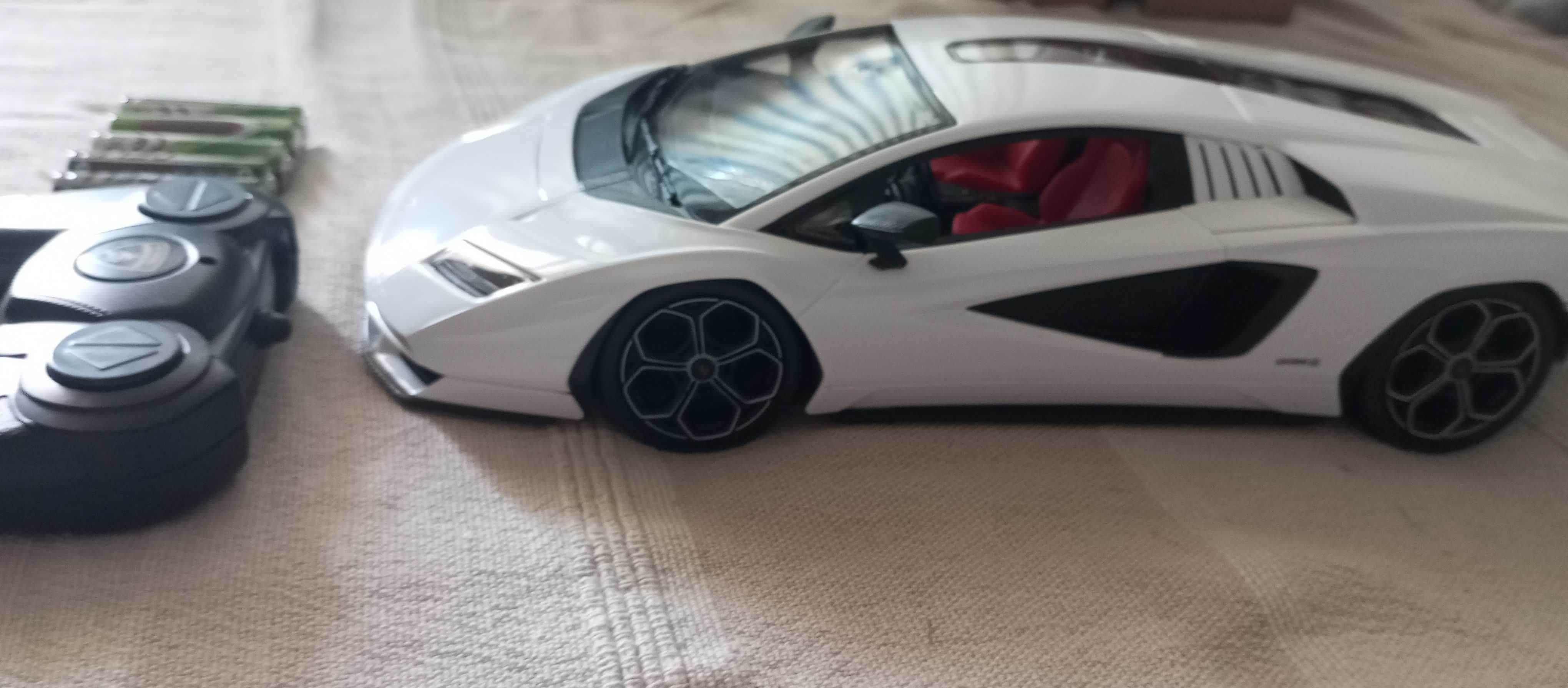 Продавам Lamborghini Countach играчка
